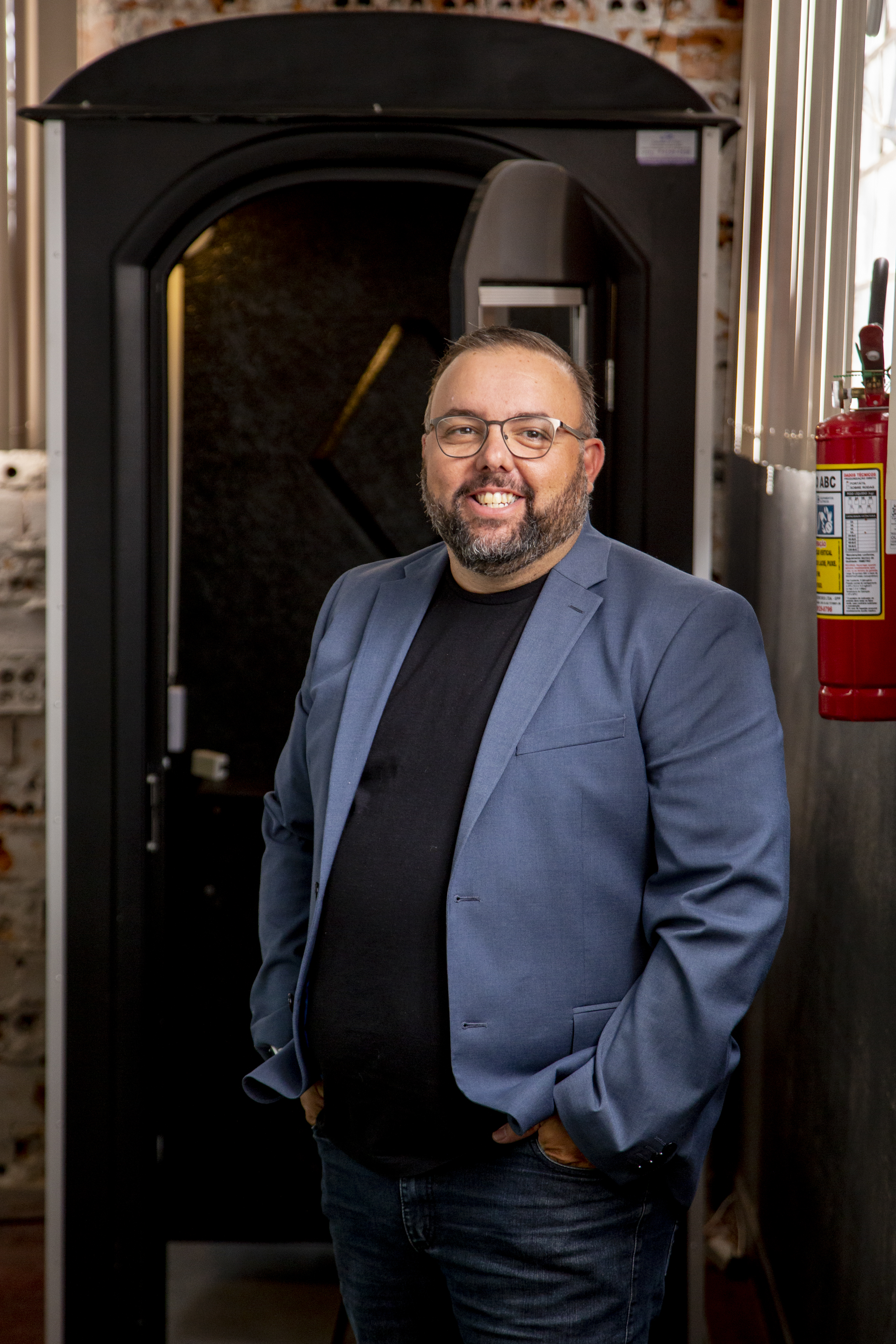 Almir Neves palestrante corporativo — formado por Harvard, CCL e FGV